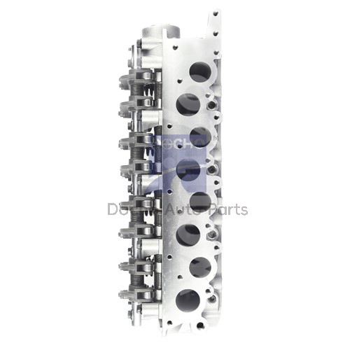 2 4D56 cylinder head